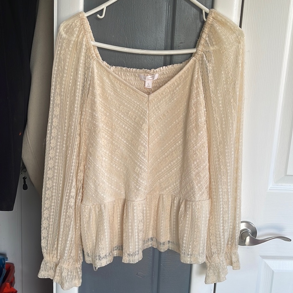 Lace cream long sleeve top. New with tags